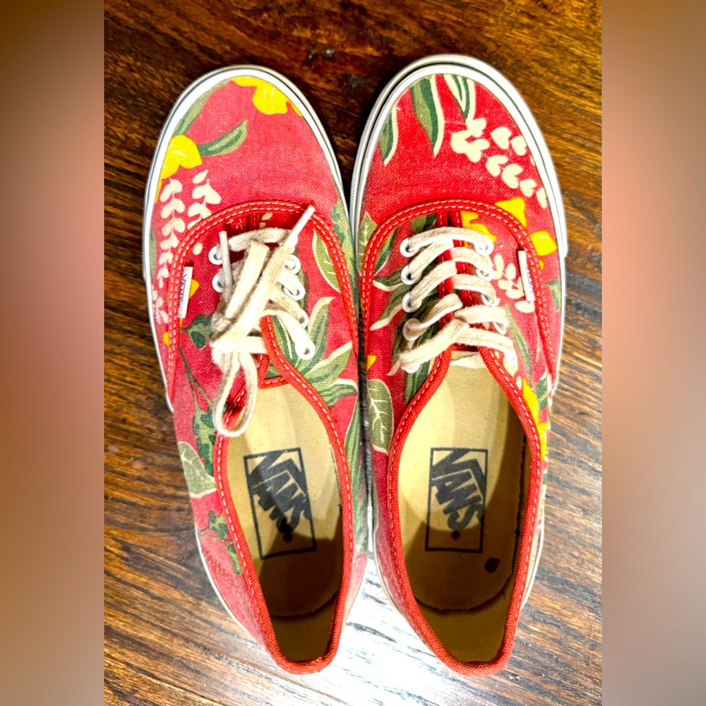 Vans Unisex Red and Green Floral Hawaiian Sneakers | Mens Sz 5.5 | Womens Sz 7